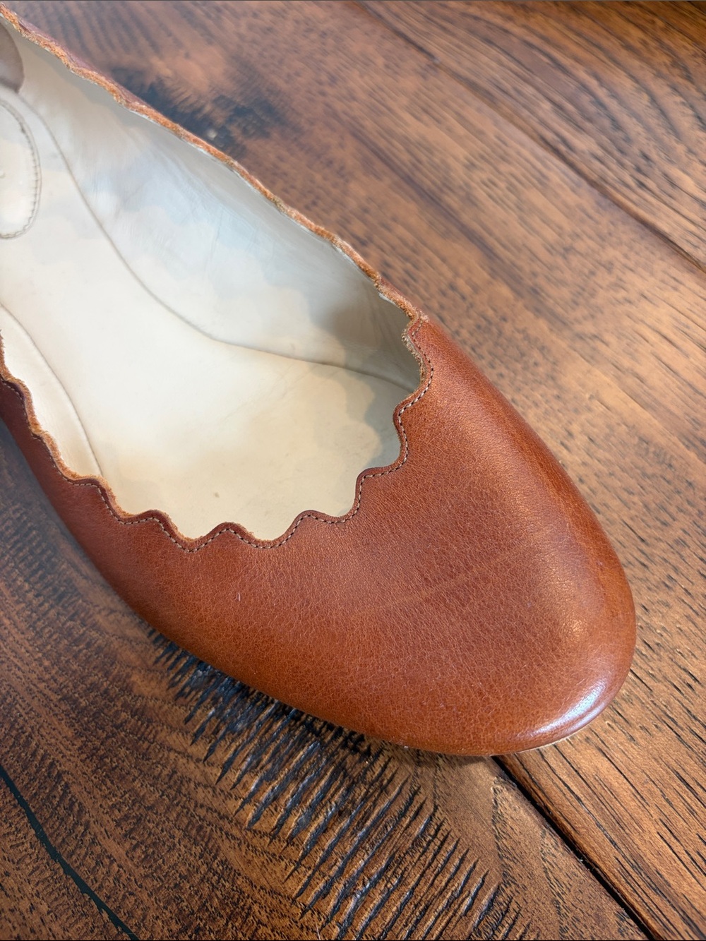 Chloé Brown Leather Scalloped Ballet Flats - Picture 7 of 9